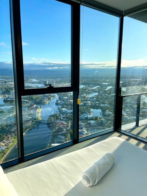 Ferienwohnung New Impressive 180° River View 1 Bed Apt With Pool 47F Gold Coast Exterior foto