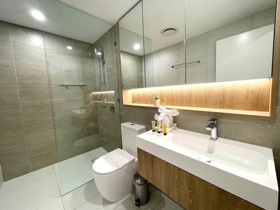 Ferienwohnung New Impressive 180° River View 1 Bed Apt With Pool 47F Gold Coast Exterior foto