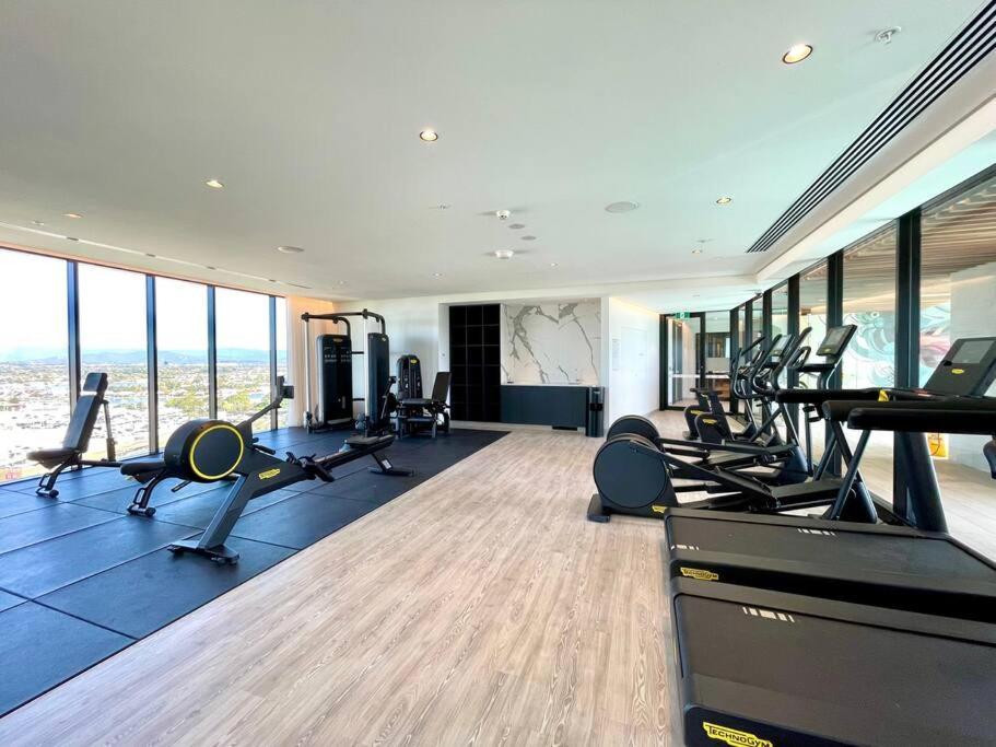 Ferienwohnung New Impressive 180° River View 1 Bed Apt With Pool 47F Gold Coast Exterior foto
